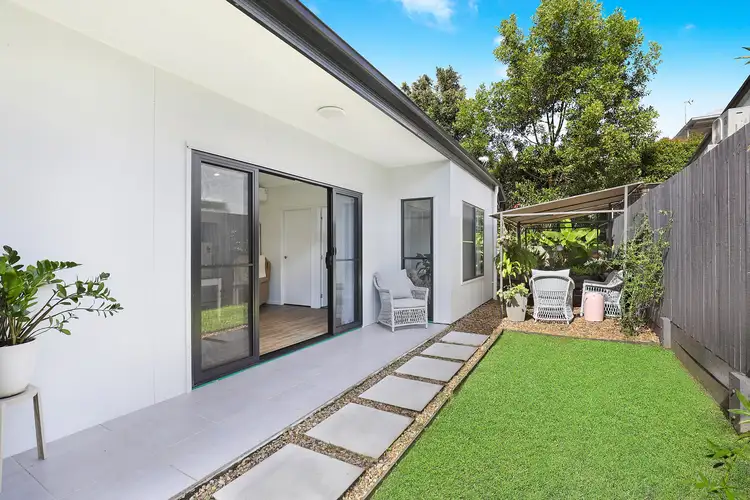 2/37 Fairmeadow Road, Nambour QLD 4560