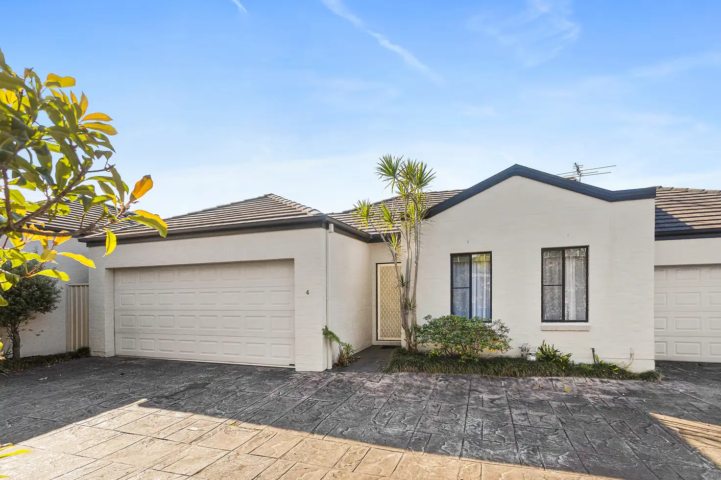 Main view of Homely villa listing, 4/13 Luxor Street, Woonona NSW 2517