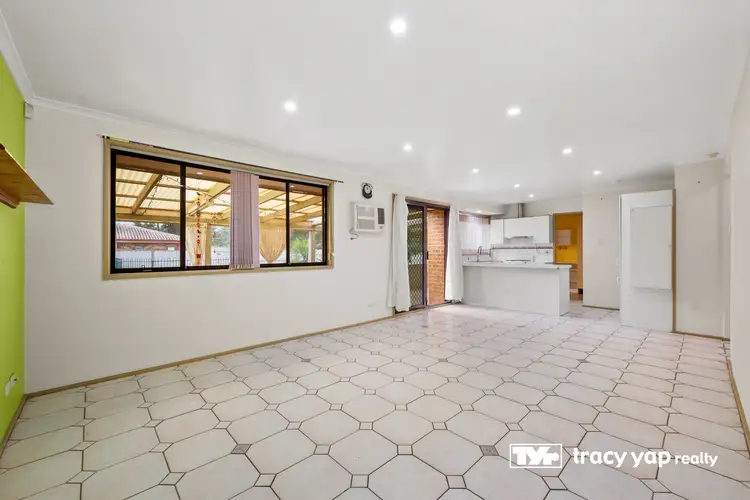 Fifth view of Homely house listing, 33 Winsome Avenue, Plumpton NSW 2761