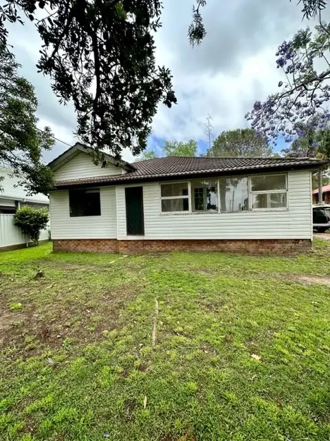 Main view of Homely semi-detached listing, 4a Sproule Crescent, Balgownie NSW 2519