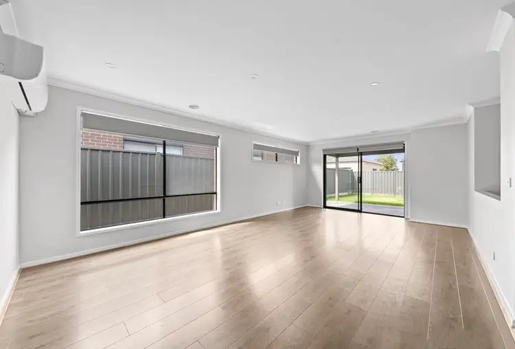 Fifth view of Homely house listing, 15 Maribyrnong Way, Cobblebank VIC 3338