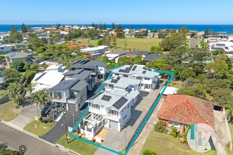 1&2/12 Headland Parade, Barrack Point NSW 2528