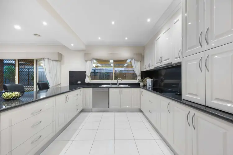 Sixth view of Homely house listing, 5 Pembury Way, Hillside VIC 3037