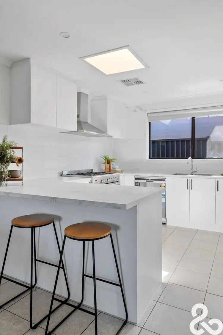 Sixth view of Homely house listing, 32 Redleap Avenue, Mill Park VIC 3082