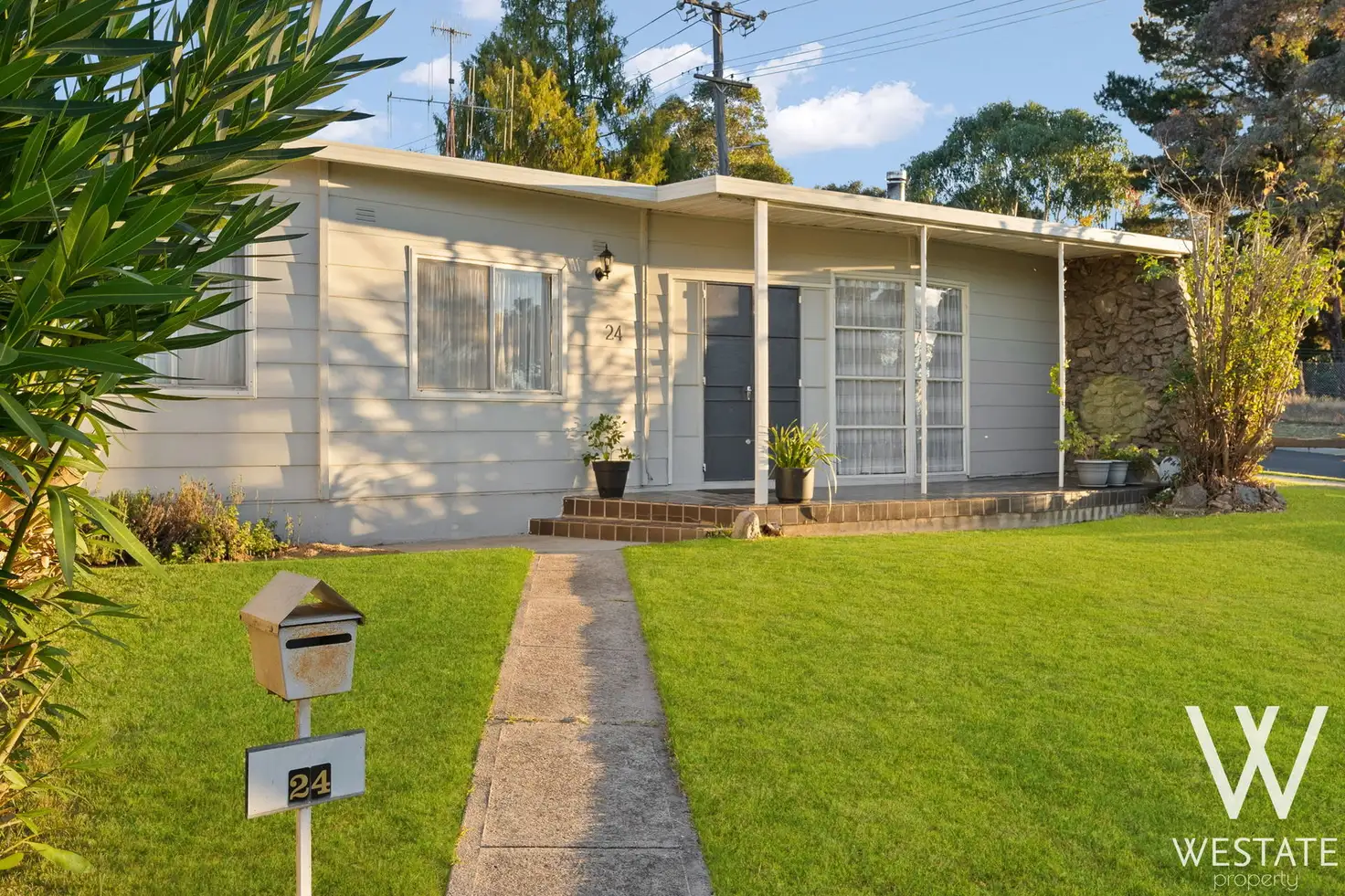 Main view of Homely house listing, 24 Golsby Street, West Bathurst NSW 2795