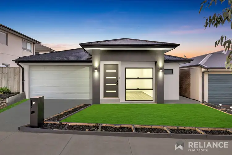 5 Goshawk Road, Sunbury VIC 3429
