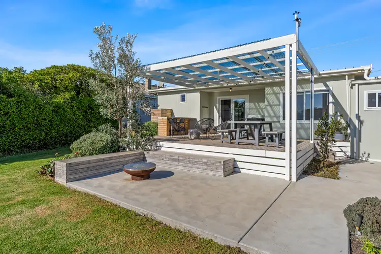 30 Macs Street, Peterborough VIC 3270