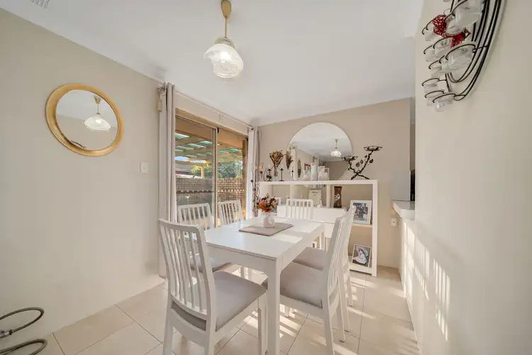 1/208 Burslem Drive, Maddington WA 6109