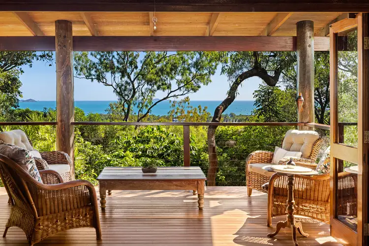 15 Stony Creek Close