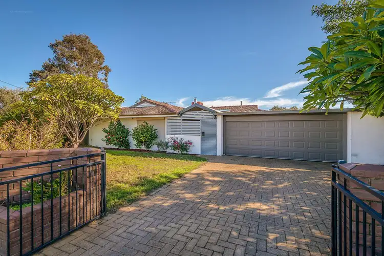 75 Dale Road, Armadale WA 6112