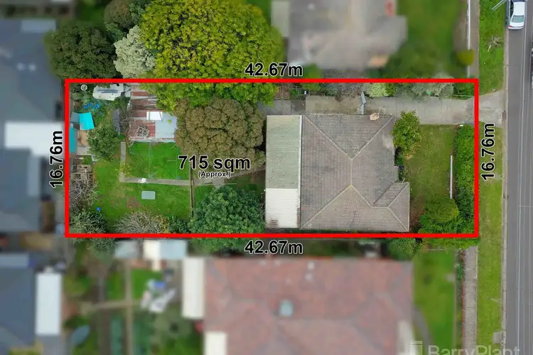 64 Mount View Road, Thomastown VIC 3074