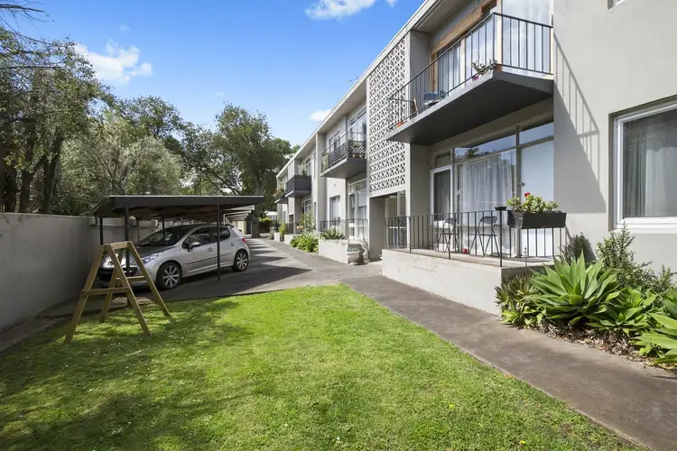 3/2 Pevensey Street, Geelong VIC 3220