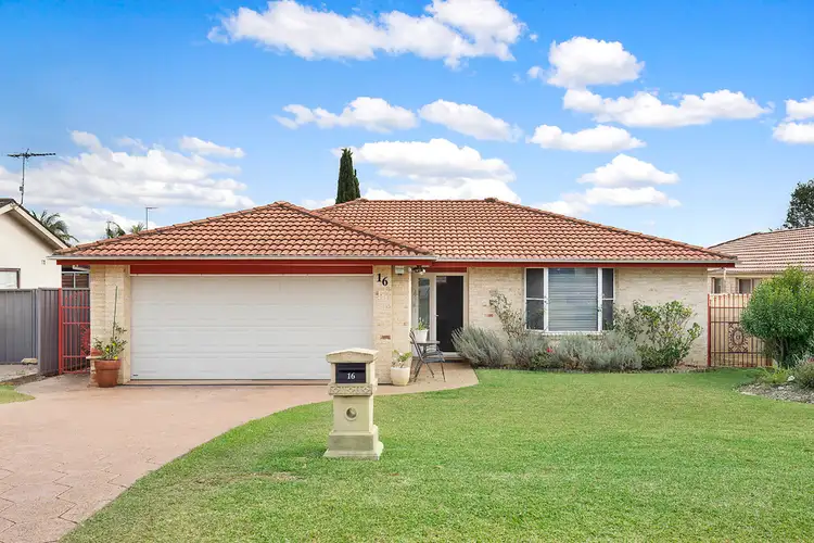 16 Boyd Place, Barden Ridge NSW 2234