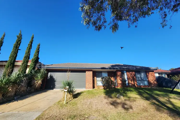 3 Strabane Way, Hampton Park VIC 3976