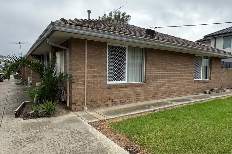 4/7 Theodore Street, St Albans VIC 3021