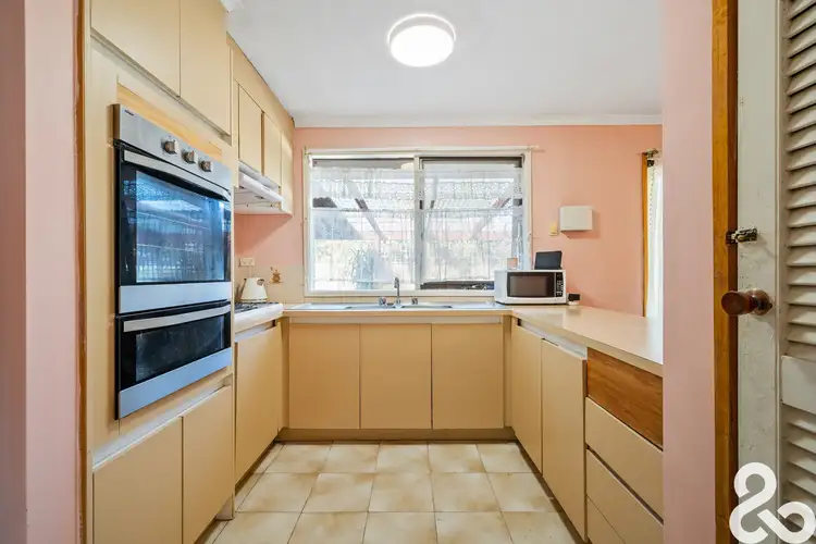 Sixth view of Homely house listing, 16 Royston Close, Mill Park VIC 3082