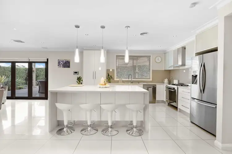 Second view of Homely house listing, 15 Parrakeet Court, Taylors Lakes VIC 3038