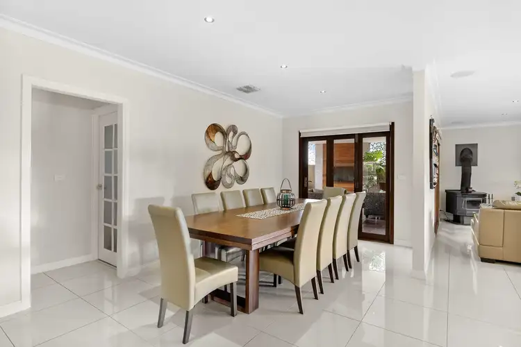 Fifth view of Homely house listing, 15 Parrakeet Court, Taylors Lakes VIC 3038