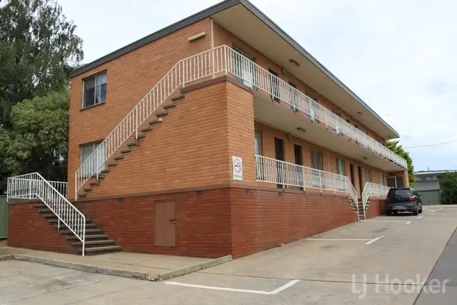 17/124 Henderson Road, Queanbeyan NSW 2620