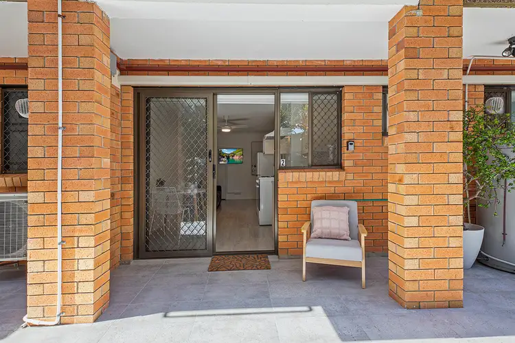 Main view of Homely unit listing, 2/2a York Street, Coffs Harbour NSW 2450