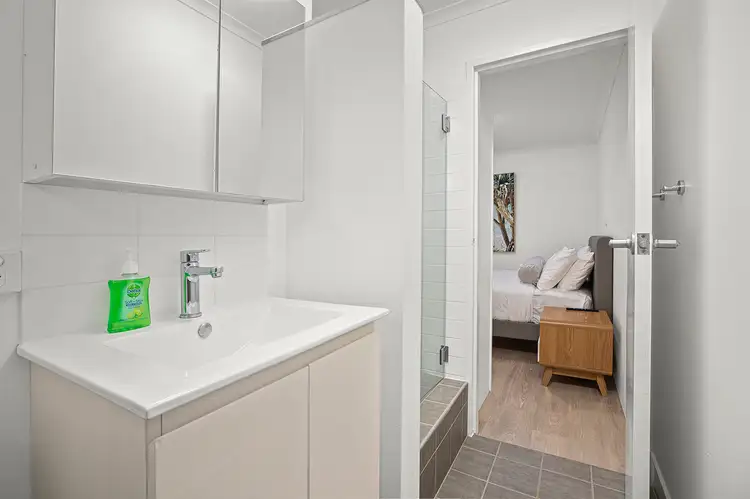 Fifth view of Homely unit listing, 2/2a York Street, Coffs Harbour NSW 2450