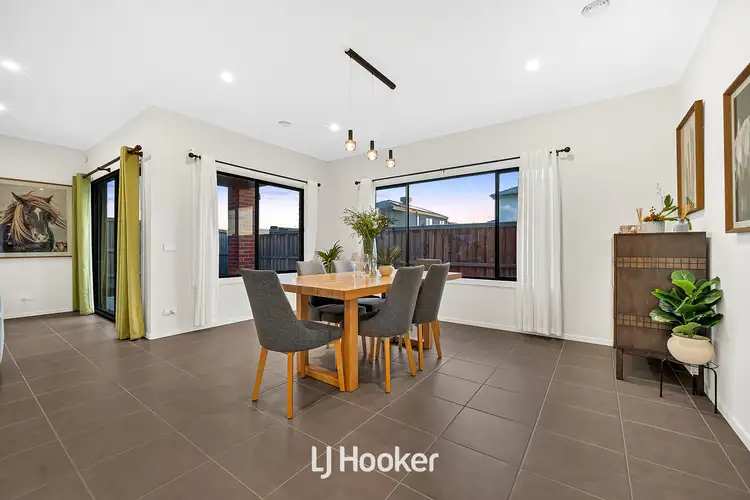 Fifth view of Homely house listing, 22 Dalziell Crescent, Cranbourne North VIC 3977