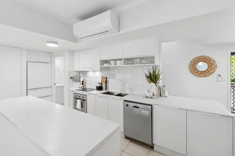 Second view of Homely apartment listing, 16/6 James Street, Cairns North QLD 4870