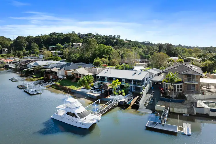 16 Bosun Boulevard, Banora Point NSW 2486