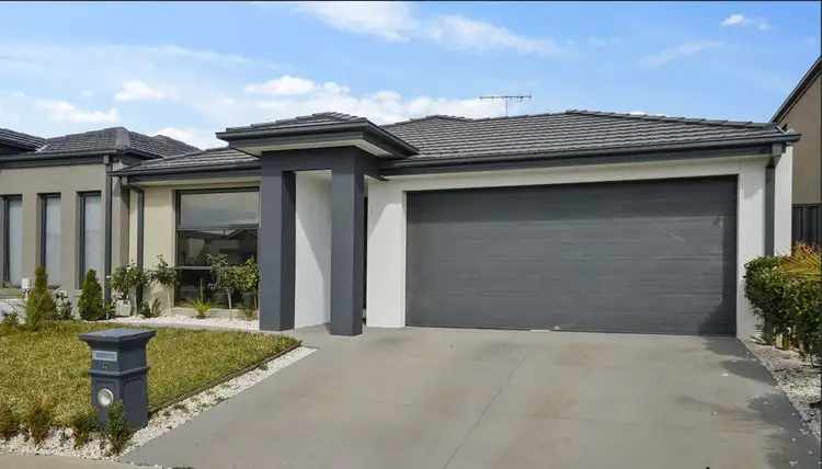 Second view of Homely house listing, 17 Miniata Way, Manor Lakes VIC 3024