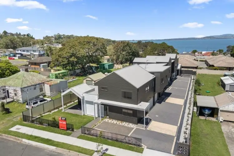 Main view of Homely townhouse listing, 4/3 Short Street, Berkeley NSW 2506