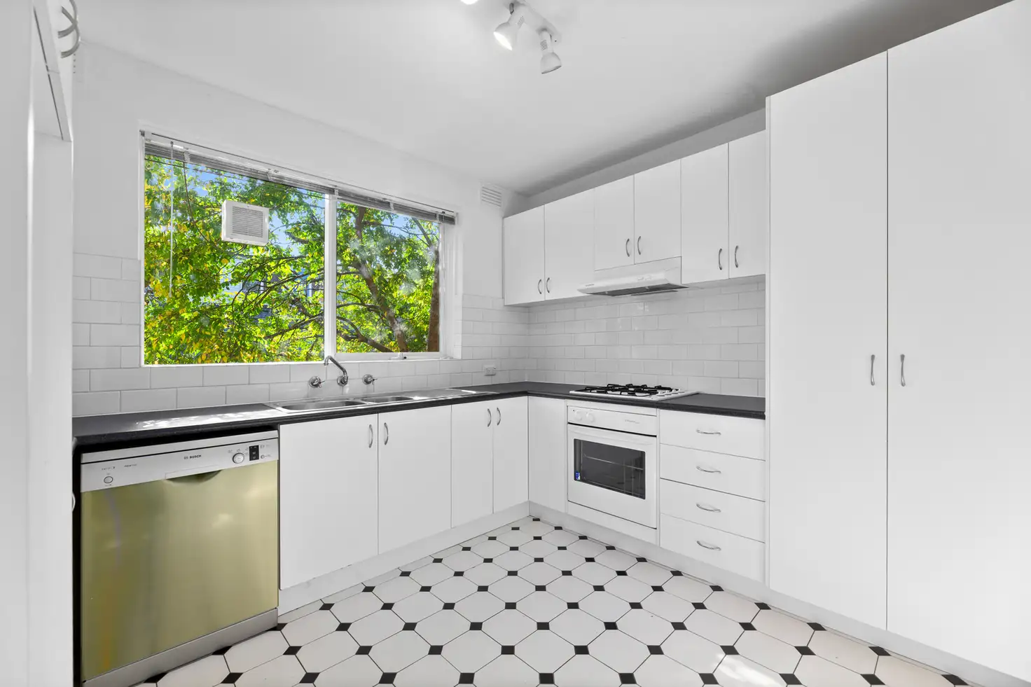 Main view of Homely apartment listing, 6/4 Chomley Street, Prahran VIC 3181