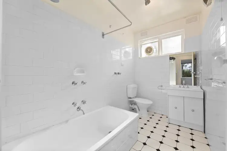 Third view of Homely apartment listing, 6/4 Chomley Street, Prahran VIC 3181