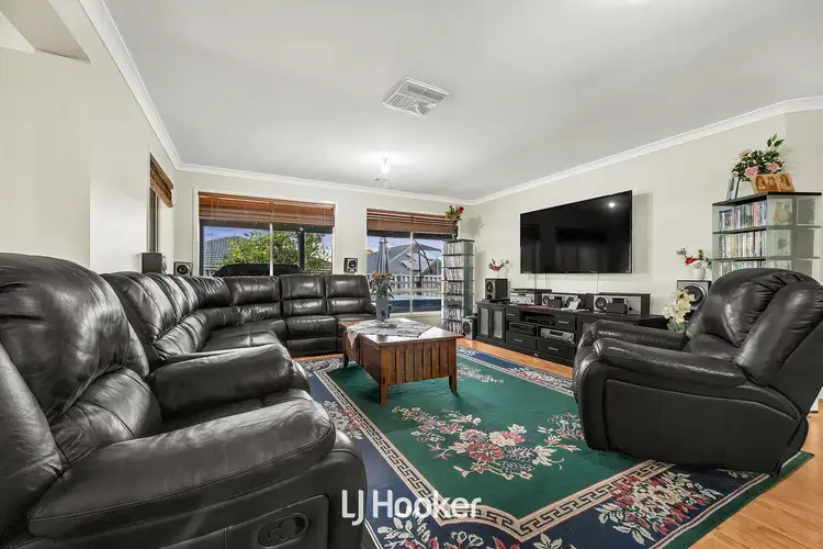 Fourth view of Homely house listing, 11 Fairways Boulevard, Cranbourne North VIC 3977