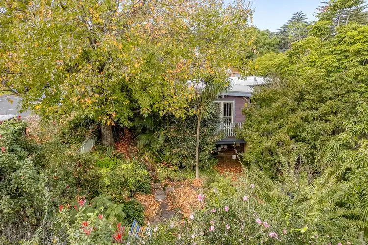 1 Gorrell Crescent, Mangerton NSW 2500