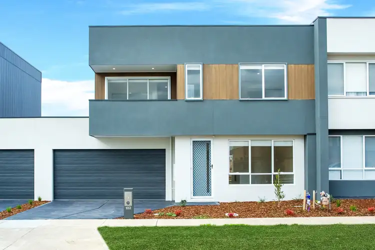 102 Beauford Ave, Narre Warren South VIC 3805