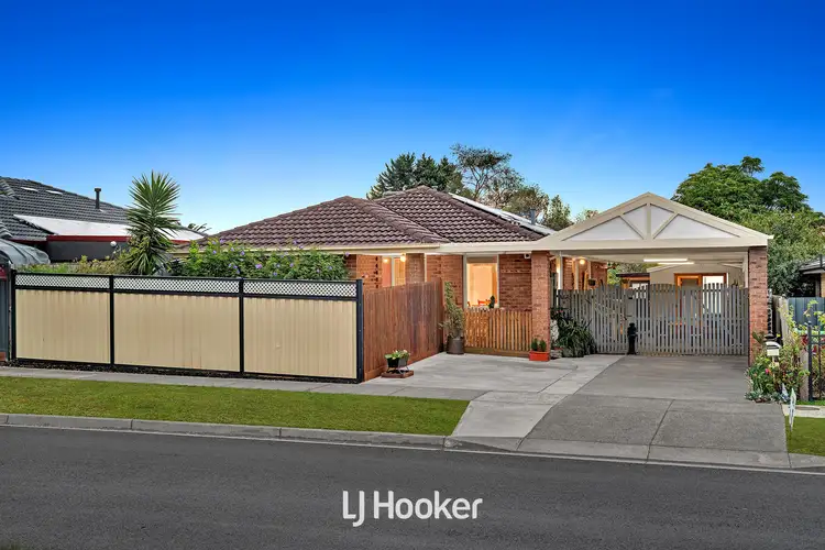 22 Ralph Crescent, Hampton Park VIC 3976