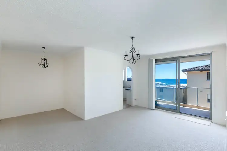 21/52 Carrington Parade, Curl Curl NSW 2096