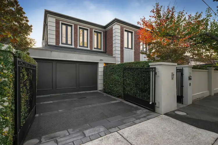 2a Moule Avenue, Brighton VIC 3186