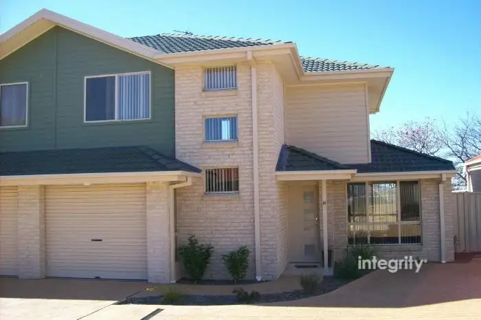 8/8 Meroo Road, Bomaderry NSW 2541