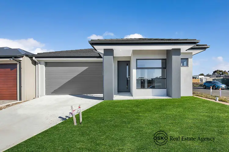 47 Flag Boulevard, Tarneit VIC 3029