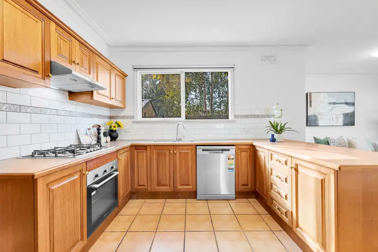 Fifth view of Homely house listing, 2 Duncan Street, Fairfield VIC 3078