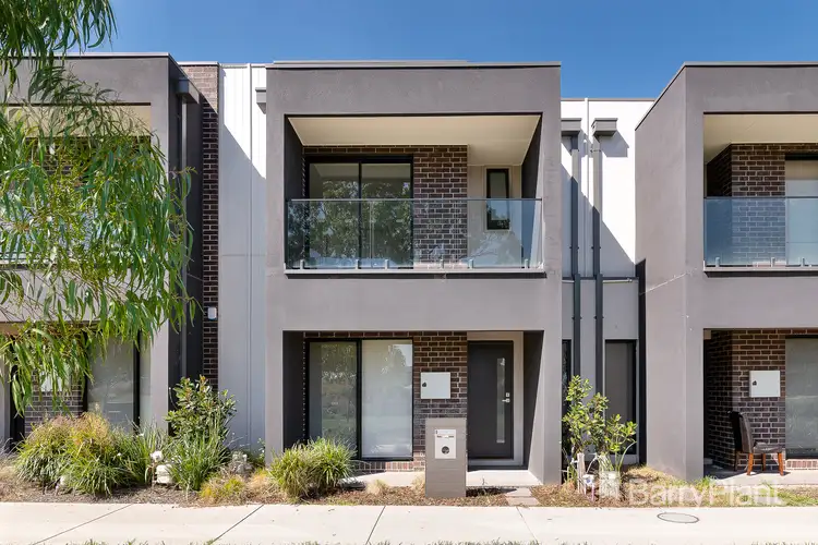 8 Bago Walk, Wollert VIC 3750