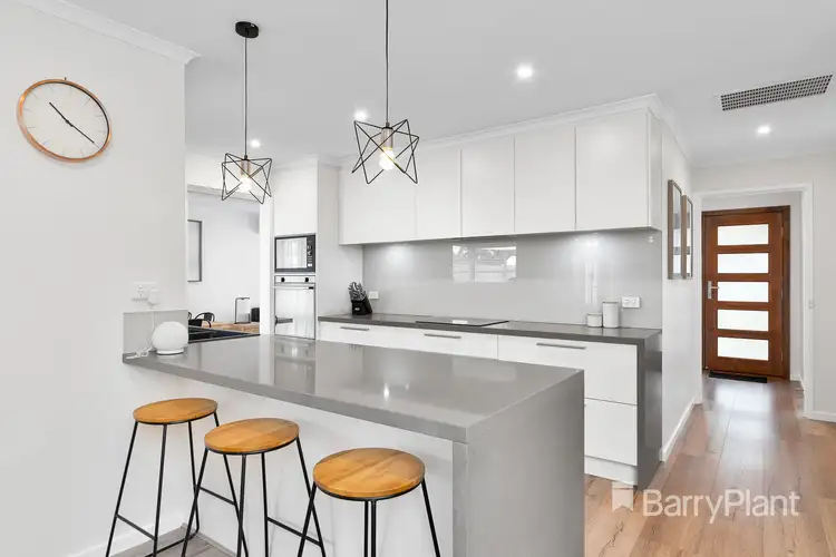 Fifth view of Homely house listing, 2 Dean Court, Epping VIC 3076