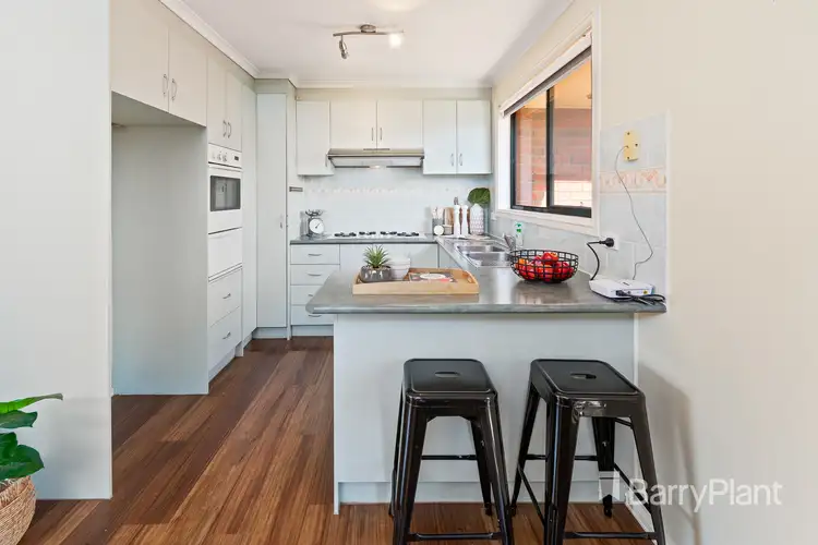 Fifth view of Homely house listing, 2/8 Plowman Court, Epping VIC 3076