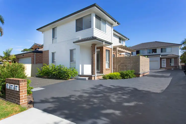 1/138 Pur Pur Avenue, Lake Illawarra NSW 2528