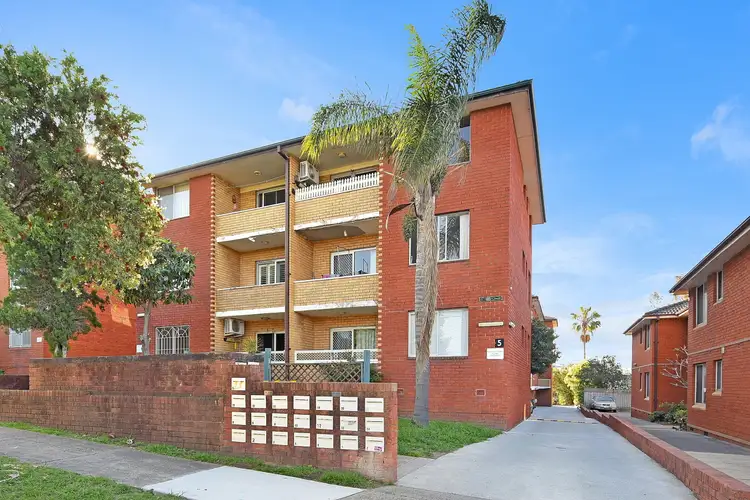 14/5 Phillip Street, Roselands NSW 2196