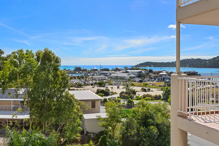 11/1 Hermitage Drive, Airlie Beach QLD 4802