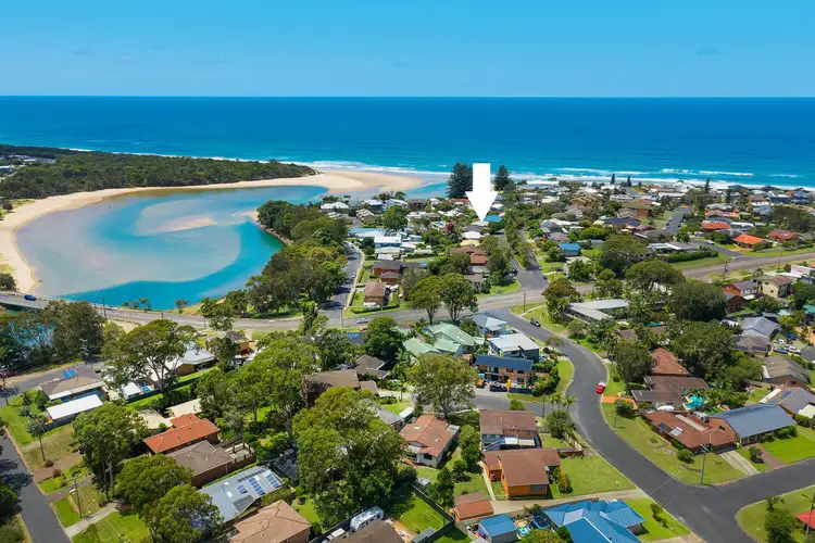 Third view of Homely house listing, 1 Elanora Drive, Lake Cathie NSW 2445