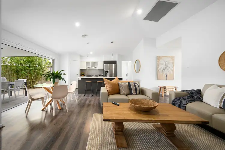2 Hammock Place, Hope Island QLD 4212