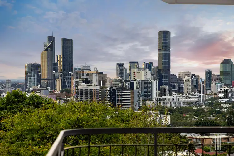 9/33 Curd Street, Greenslopes QLD 4120